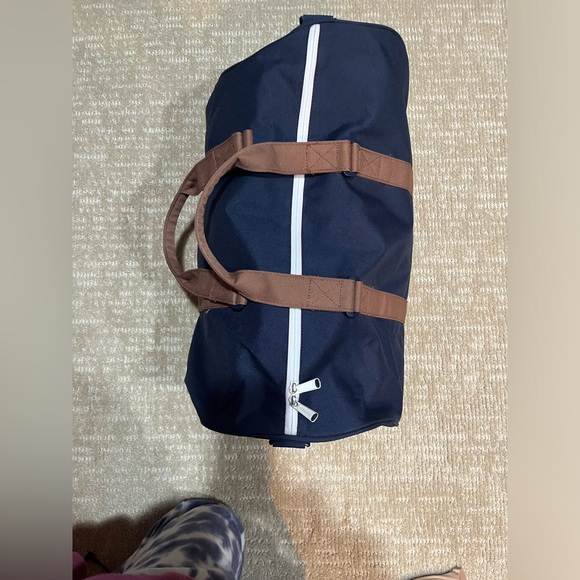 Herschel Novel Navy and Tan 43 L Duffel Bag - Picture 4 of 7